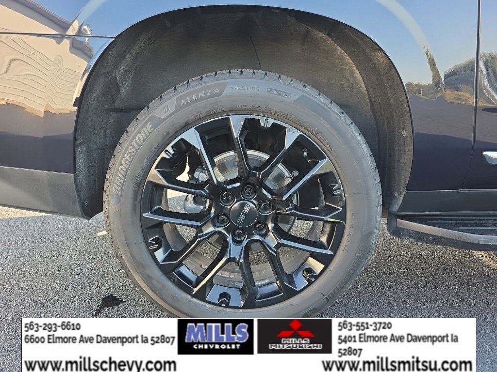 Used 2023 GMC Yukon XL SLT w/ SLT Premium Package AWD/4WD image 36