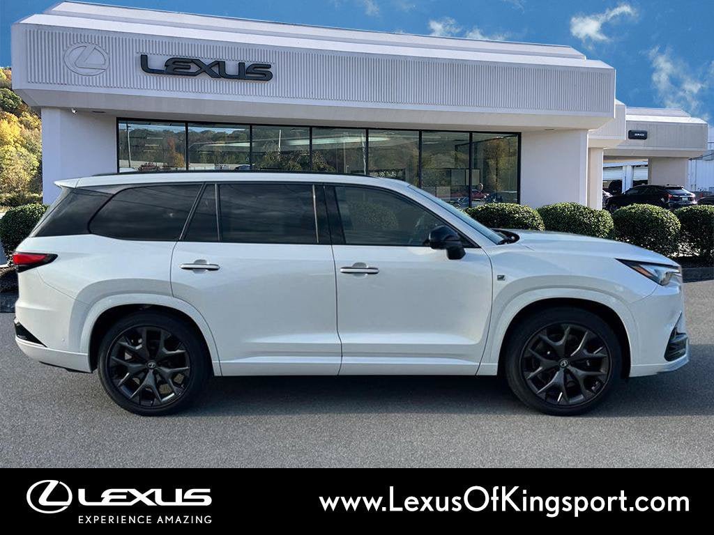 Used 2026 Lexus TX 500h AWD w/ Technology Package image 5