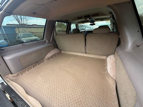 Used 1998 GMC Yukon 2WD 4-Door w/ Marketing Opt Pkg 5 image 26