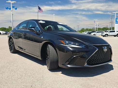 Used 2023 Lexus ES 350 F Sport w/ Accessory Package (Z2) FWD image 6