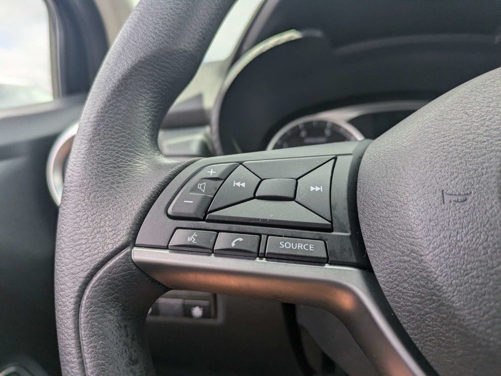 Used 2020 Nissan Versa S FWD image 22