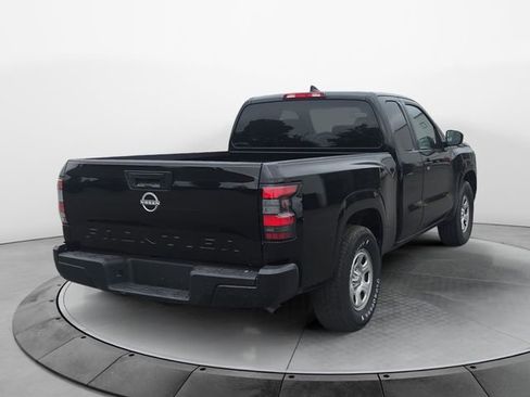 Used 2024 Nissan Frontier S RWD image 5