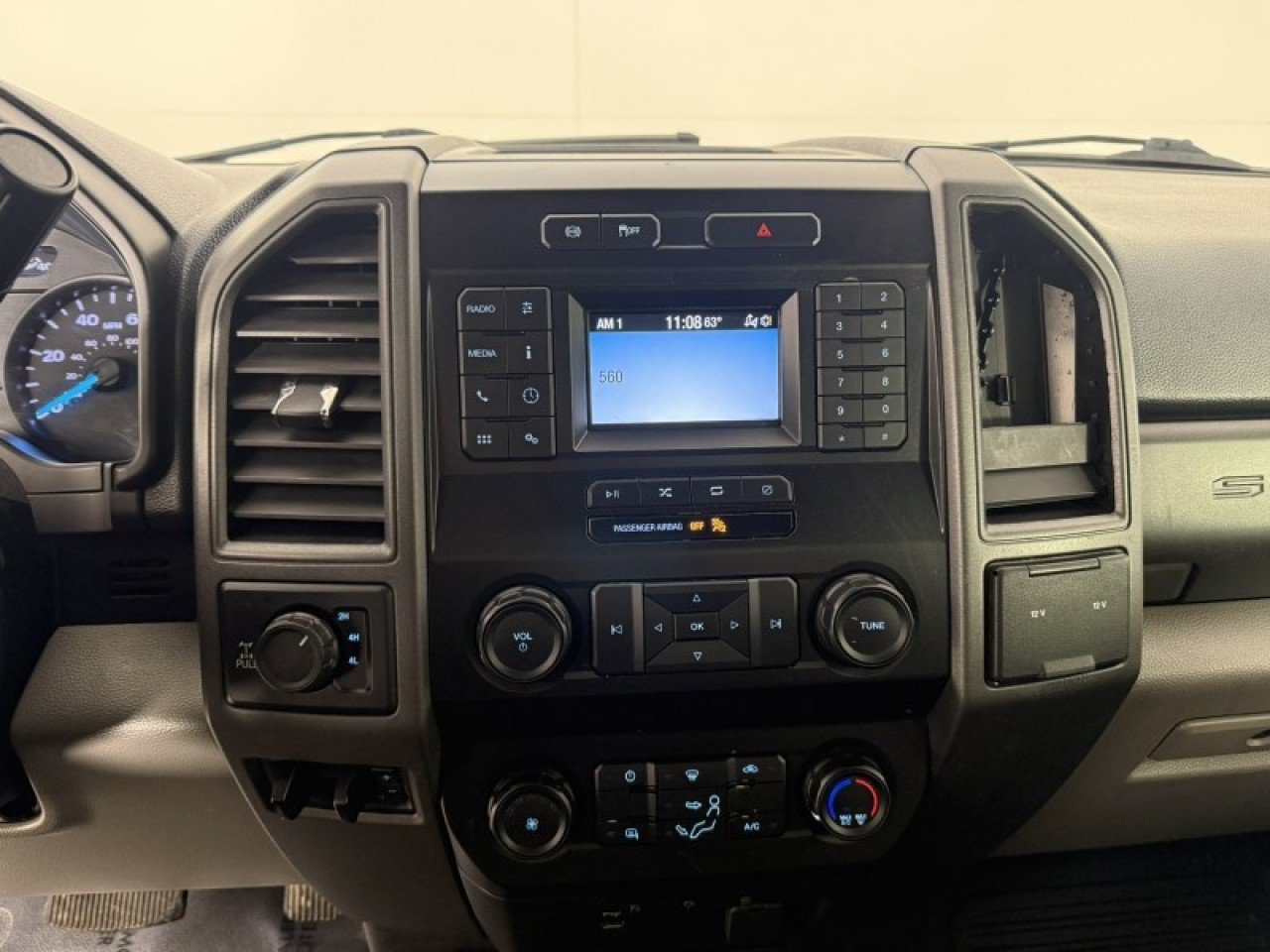 Used 2020 Ford F350 XL w/ STX Appearance Package AWD/4WD image 13