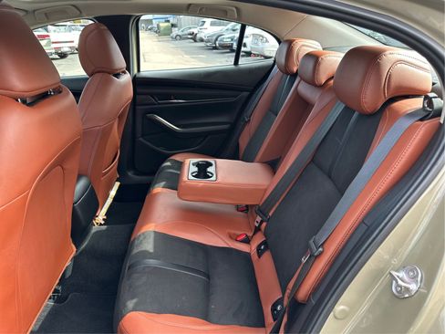 Used 2024 MAZDA MAZDA3 s image 10