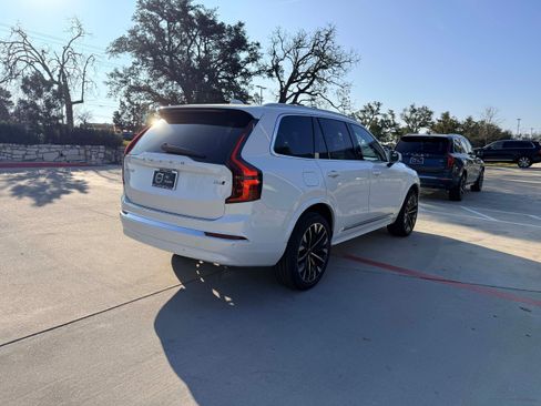 New 2026 Volvo XC90 B6 Plus w/ Protection Package Premier image 5