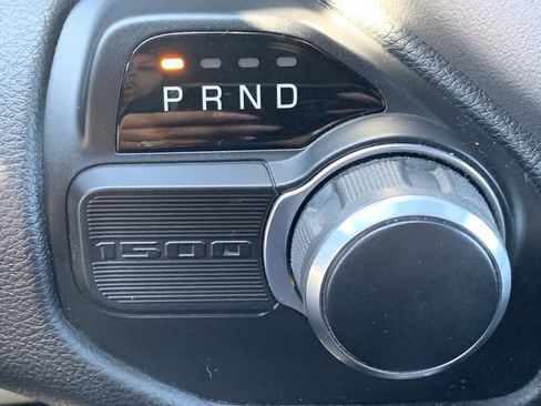 Used 2019 RAM 1500 Big Horn RWD image 25