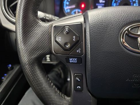 Used 2020 Toyota Tacoma TRD Off-Road image 24