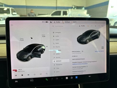 Used 2018 Tesla Model 3 Mid Range RWD image 14