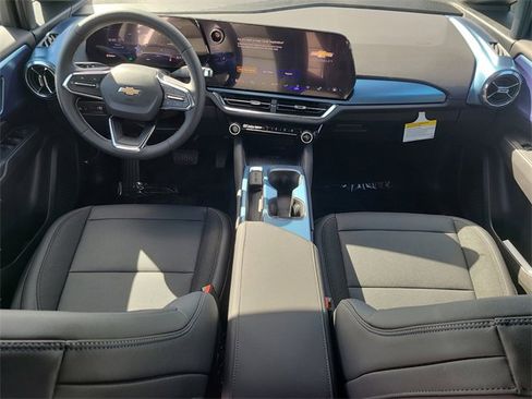 New 2026 Chevrolet Equinox EV LT image 16