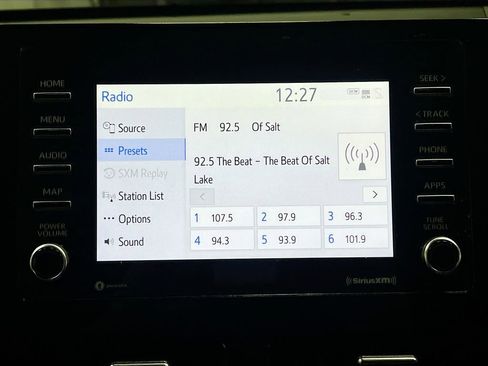 Used 2023 Toyota Camry SE w/ Cold Weather Package image 15