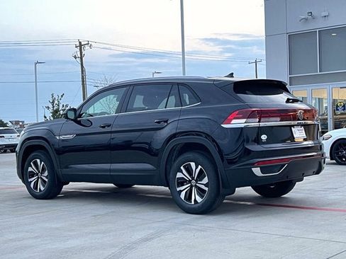 New 2026 Volkswagen Atlas Cross Sport SE image 4