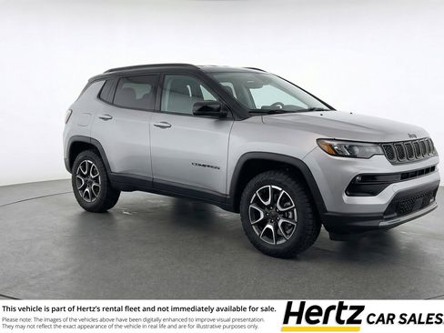 Used 2025 Jeep Compass Trailhawk AWD/4WD image 1