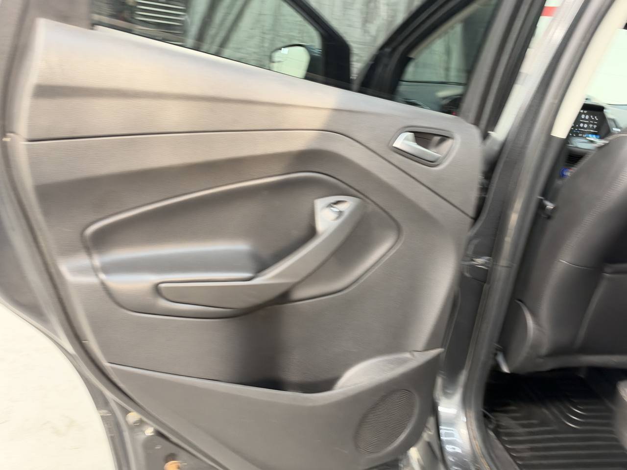 Used 2018 Ford Escape SEL AWD/4WD image 33
