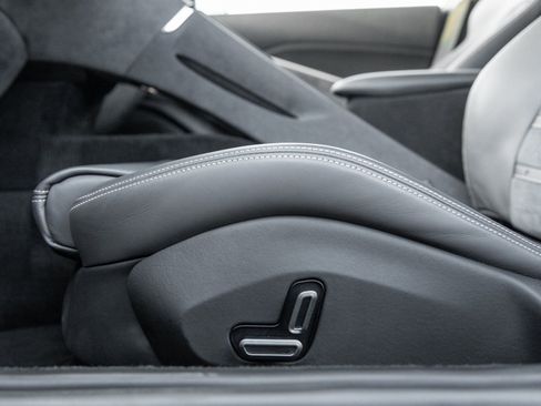 Used 2022 Ferrari Roma image 22