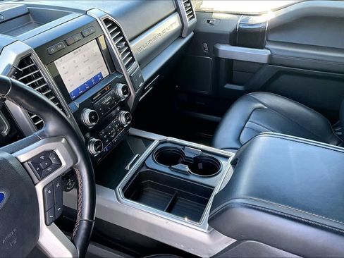 Used 2021 Ford F250 Platinum w/ Tremor Off-Road Package AWD/4WD image 16