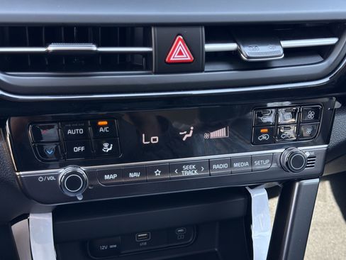 New 2026 Kia Seltos S FWD image 10