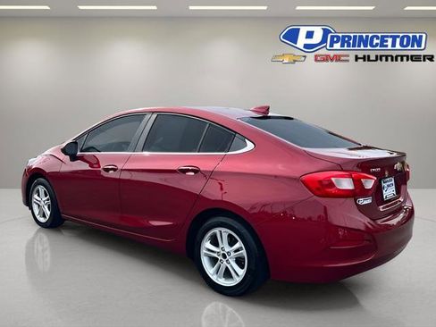 Used 2017 Chevrolet Cruze LT w/ Sun And Sound Package FWD image 5