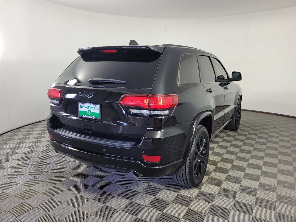 Used 2020 Jeep Grand Cherokee Altitude RWD image 9