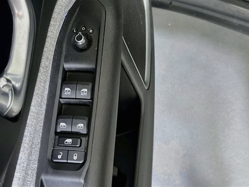 Used 2022 Jeep Compass Latitude w/ Convenience Group AWD/4WD image 17