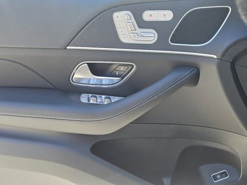 Used 2025 Mercedes-Benz GLE 450 4MATIC image 24