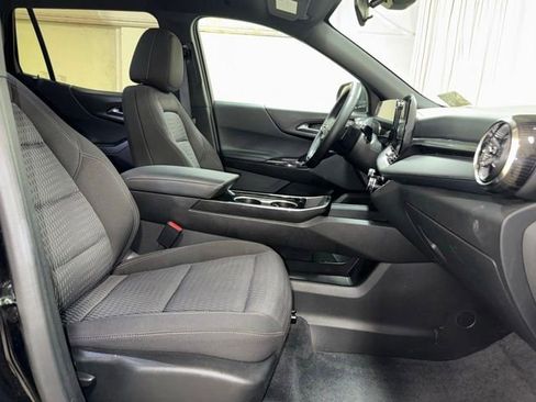 Used 2025 Chevrolet Equinox LT AWD/4WD image 21