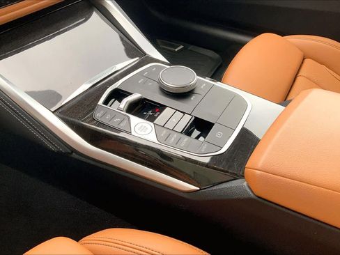 Certified 2024 BMW 430i Coupe w/ M Sport Package image 18