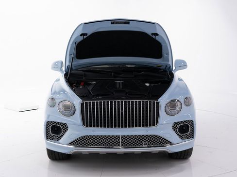 Certified 2023 Bentley Bentayga Extended Wheelbase AWD/4WD image 48