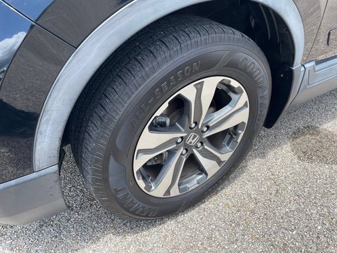 Used 2018 Honda CR-V LX image 11
