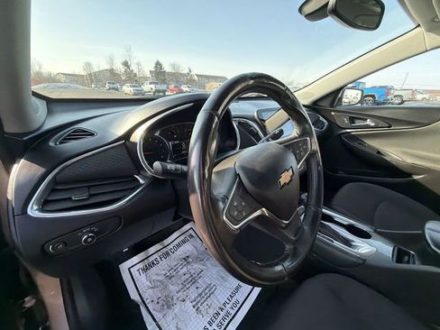 Certified 2018 Chevrolet Malibu LT image 10