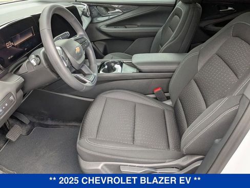 New 2025 Chevrolet Blazer EV LT image 13