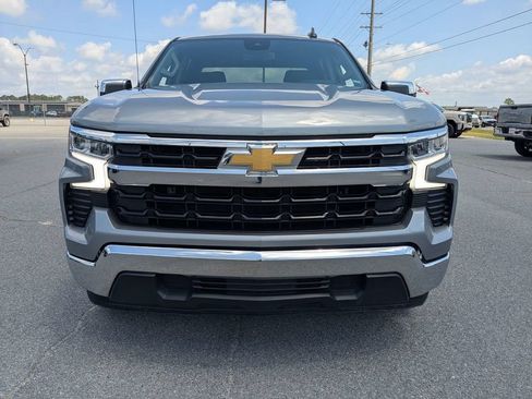 Used 2025 Chevrolet Silverado 1500 LT RWD image 9