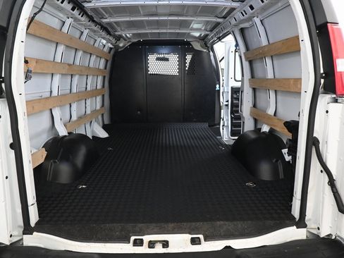 Used 2023 Chevrolet Express 2500 w/ Driver Convenience Package image 18