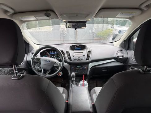 Used 2018 Ford Escape SE image 17