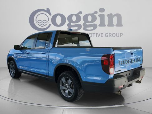 Certified 2024 Honda Ridgeline TrailSport image 3
