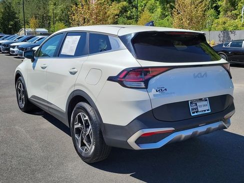 Used 2023 Kia Sportage LX image 6