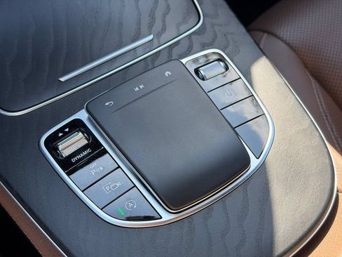 Used 2023 Mercedes-Benz E 450 4MATIC Sedan image 27