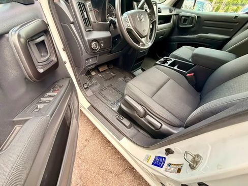 Used 2014 Honda Ridgeline Sport image 7