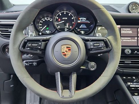 Used 2025 Porsche Macan GTS image 29