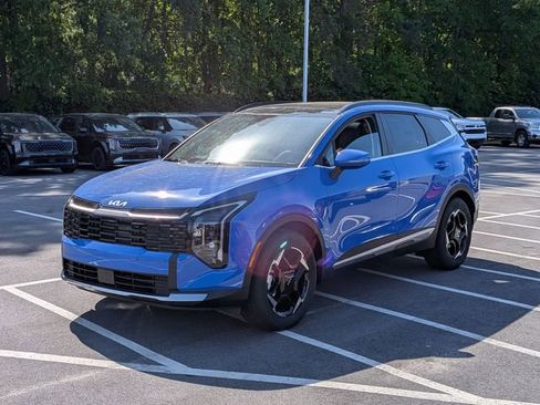 New 2026 Kia Sportage EX FWD image 7