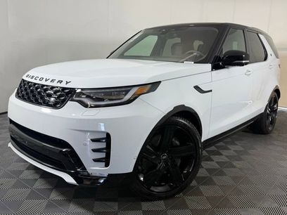New 2025 Land Rover Discovery Dynamic SE