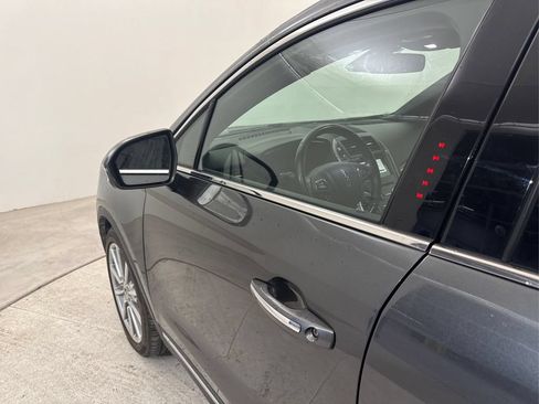 Used 2019 Lincoln MKC Reserve w/ MKC Technology Package FWD image 19