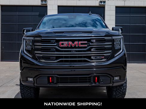 Used 2025 GMC Sierra 1500 AT4 w/ AT4 Premium Package AWD/4WD image 4