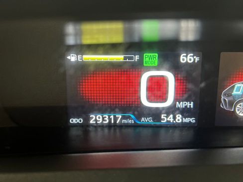 Used 2020 Toyota Prius Limited image 18