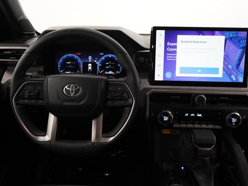 Used 2024 Toyota Tacoma Trailhunter image 13