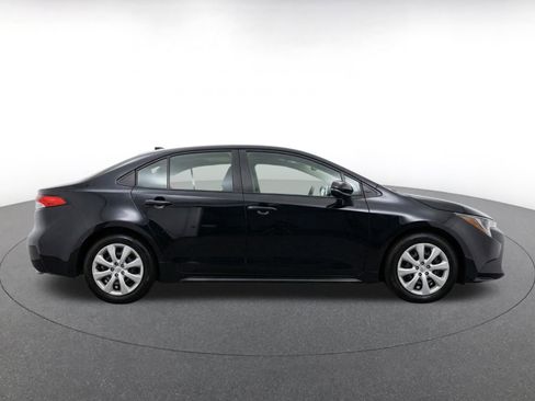 Used 2025 Toyota Corolla LE FWD image 8