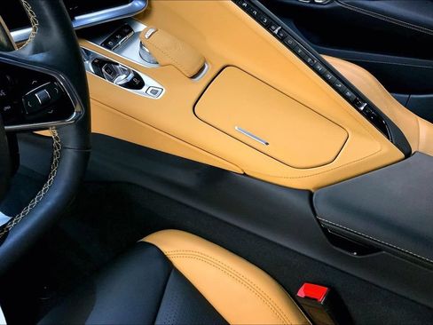 Used 2021 Chevrolet Corvette Stingray Preferred Cpe w/ Engine Appearance Package RWD image 20