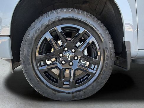 Used 2025 Chevrolet Silverado 1500 RST AWD/4WD image 25