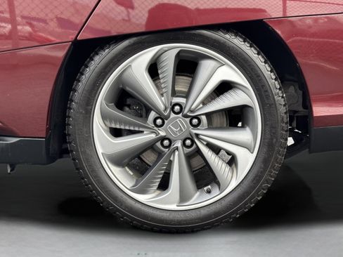 Certified 2018 Honda Clarity Plug-In Hybrid image 13