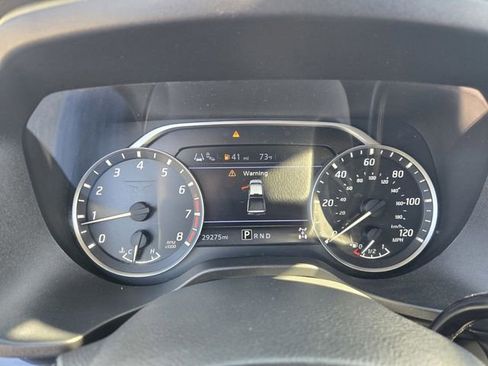 Used 2022 Nissan Titan SV image 19