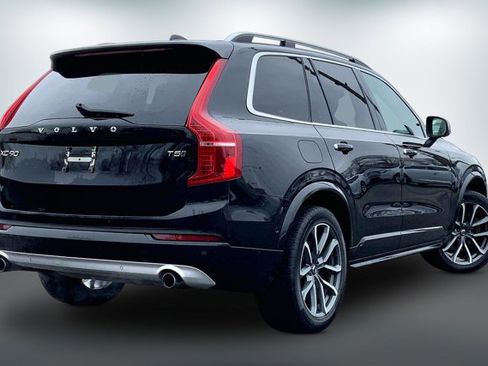 Used 2018 Volvo XC90 T5 Momentum w/ Convenience Package image 13